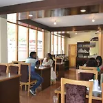 Hotel Tridev Manali