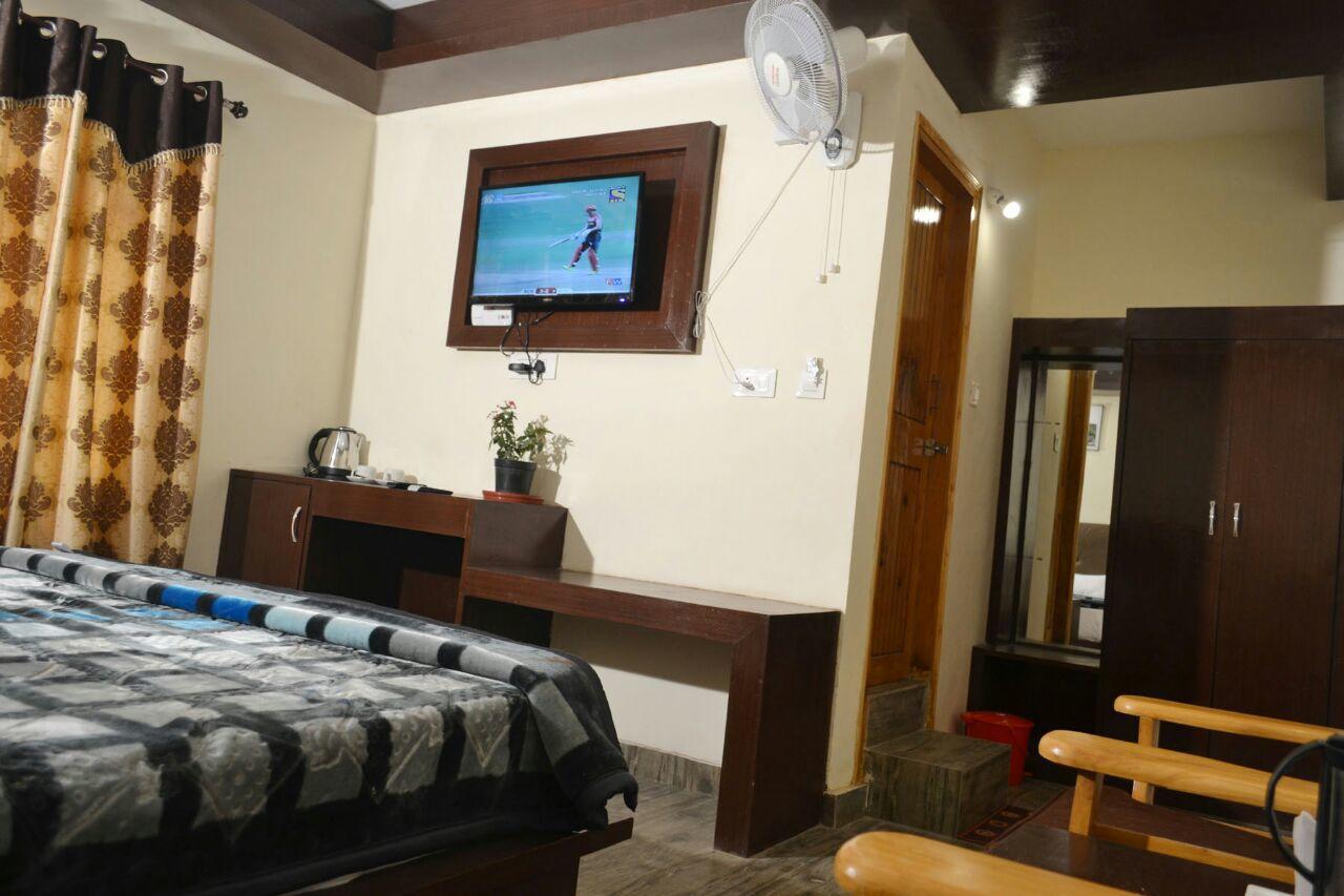 Tridev 3* Manali (Himachal Pradesh)